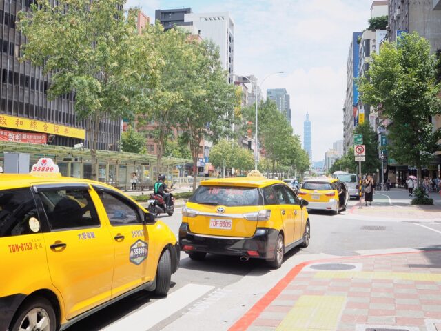 台北 街並み