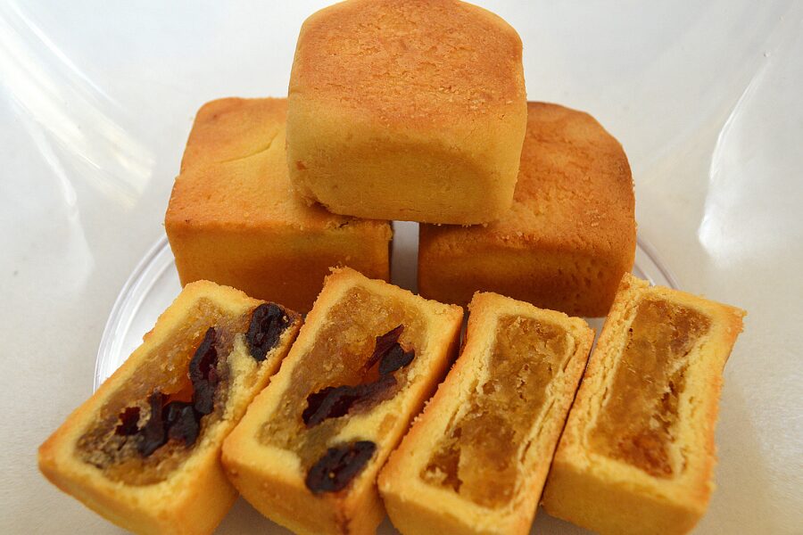 パイナップルケーキ