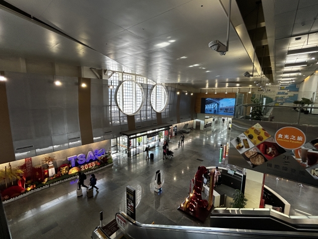 台北松山空港