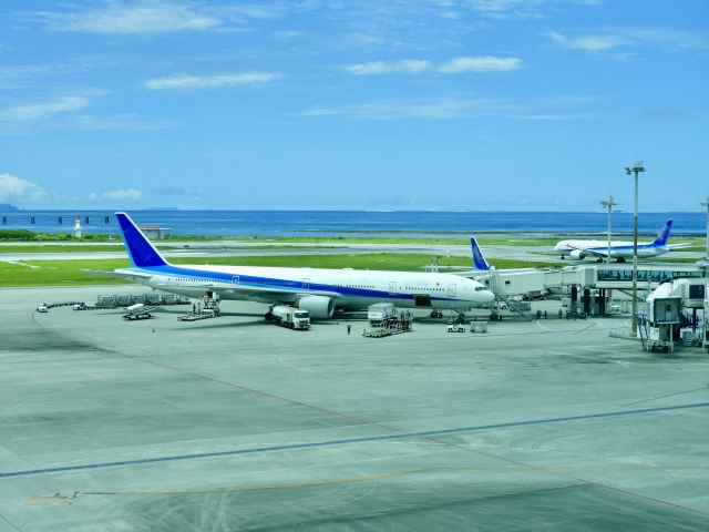 飛行機　発着準備