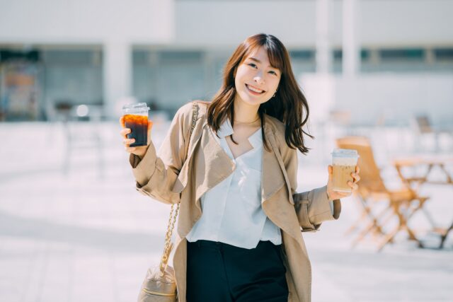春服　女性